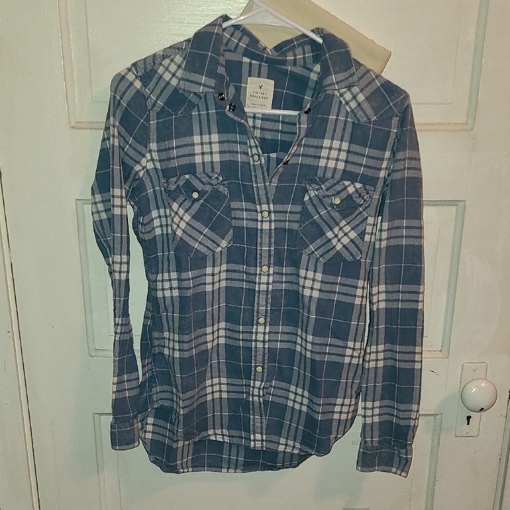 American Eagle Outfitters Blue and White Plaid Shirt